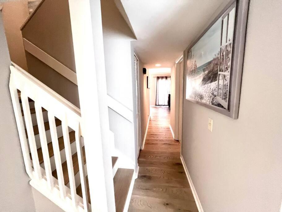Вилла New Pics! Harbour Town 3Br/3Ba - Pool Access - Book Now Хилтон-Хед-Айленд Экстерьер фото